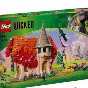 LEGO Wicked Glinda & Elphaba Visit Munchkinland Building Toy